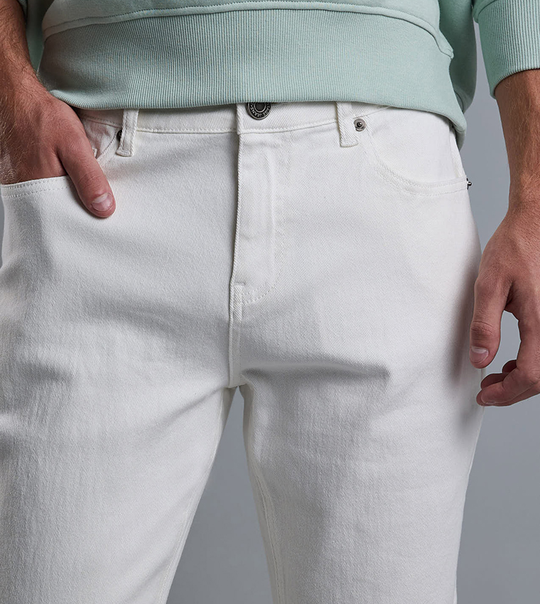 Solid Carrot Fit Jeans with Button Closure