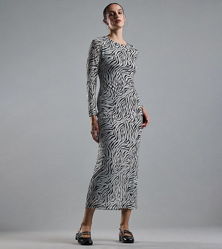 Patterned Bodycon Dress with Crew Neck and Long Sleeves