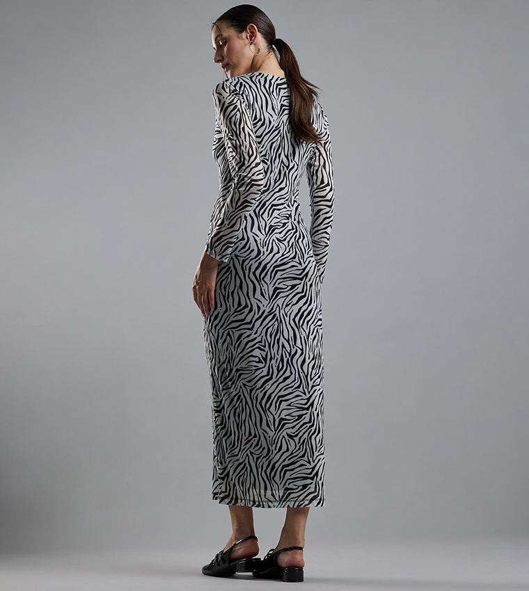 Patterned Bodycon Dress with Crew Neck and Long Sleeves