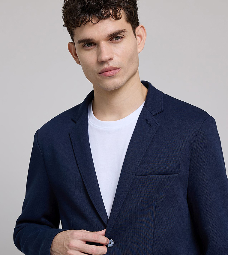 Solid Single Breasted Blazer with Button Closure