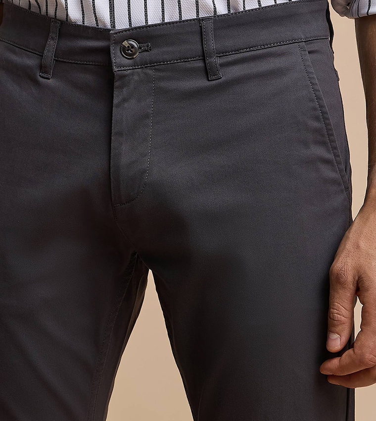 Solid Chinos with Button Closure