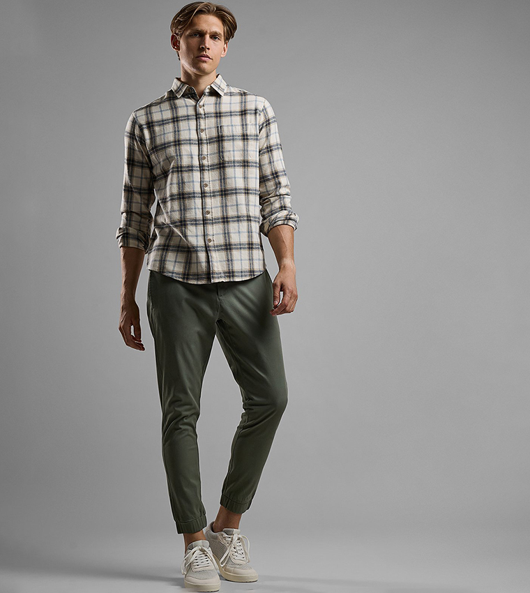 Plaid Shirt with Classic Collar and Long Sleeves