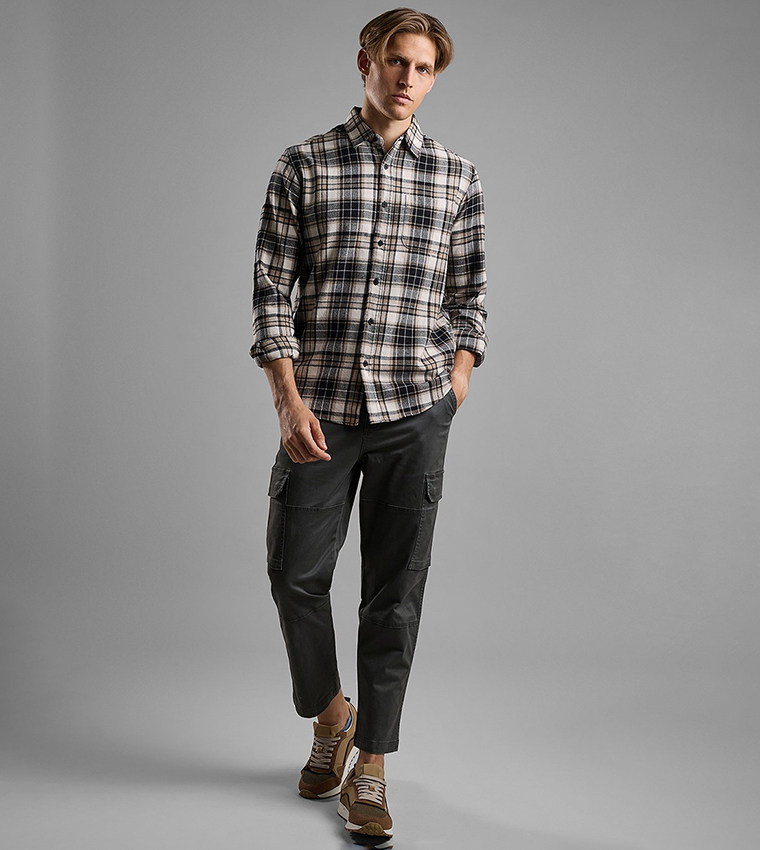 Plaid Shirt with Classic Collar and Long Sleeves