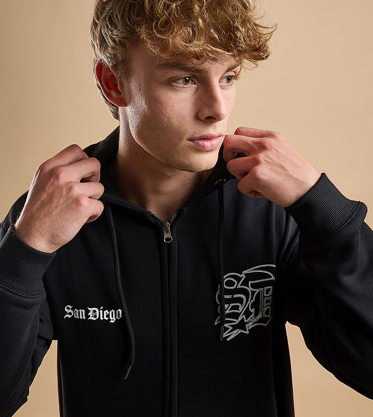 Buy R&B Printed Hooded Jacket With Zipper Closure In Black