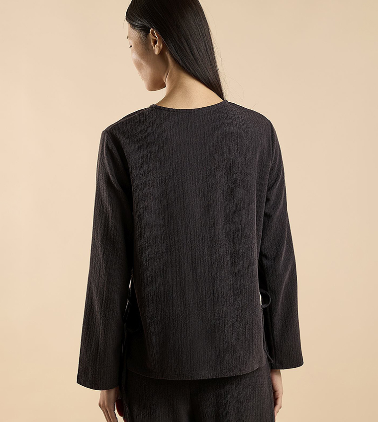 Textured Top with Crew Neck and Long Sleeves
