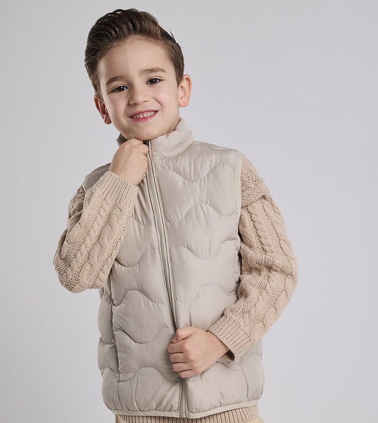 Quilted Gilet with Zipper Closure