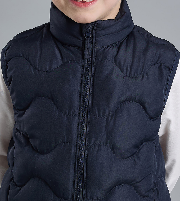 Quilted Gilet with Zipper Closure