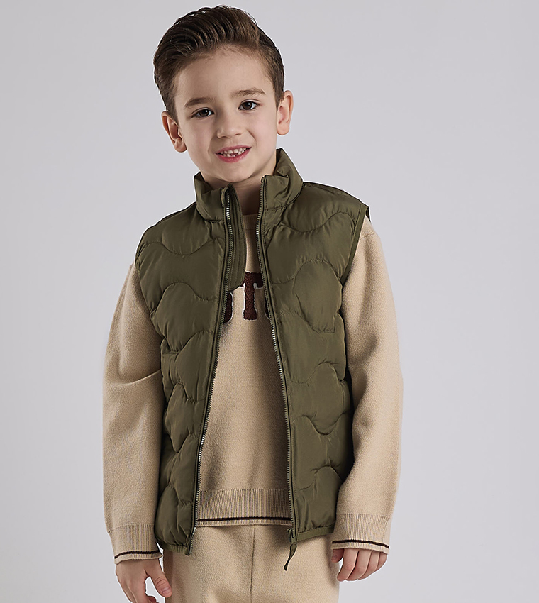 Quilted Gilet with Zipper Closure