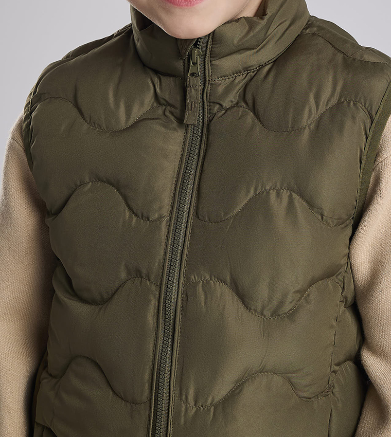 Quilted Gilet with Zipper Closure