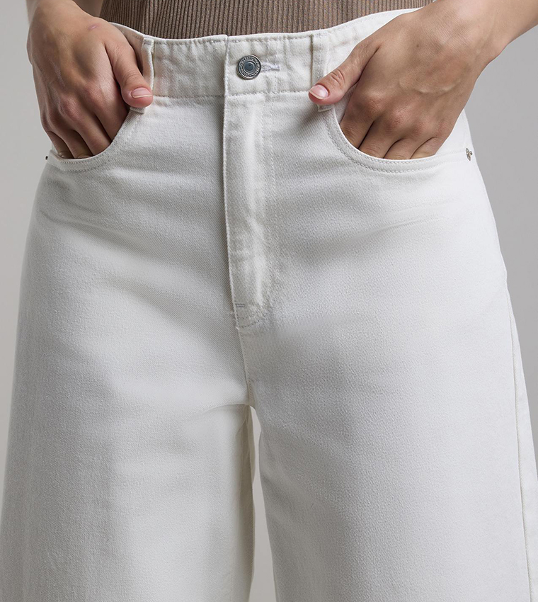 Solid Wide Leg Culotte Jeans with Button Closure