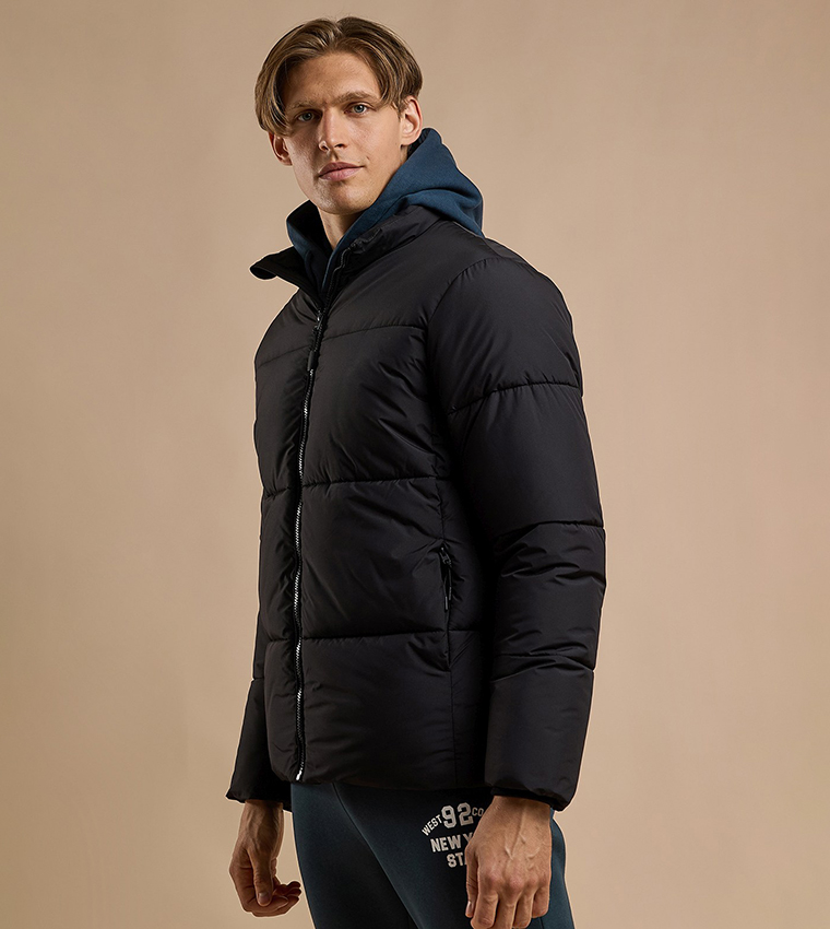 Quilted Puffer Jacket with Zipper Closure