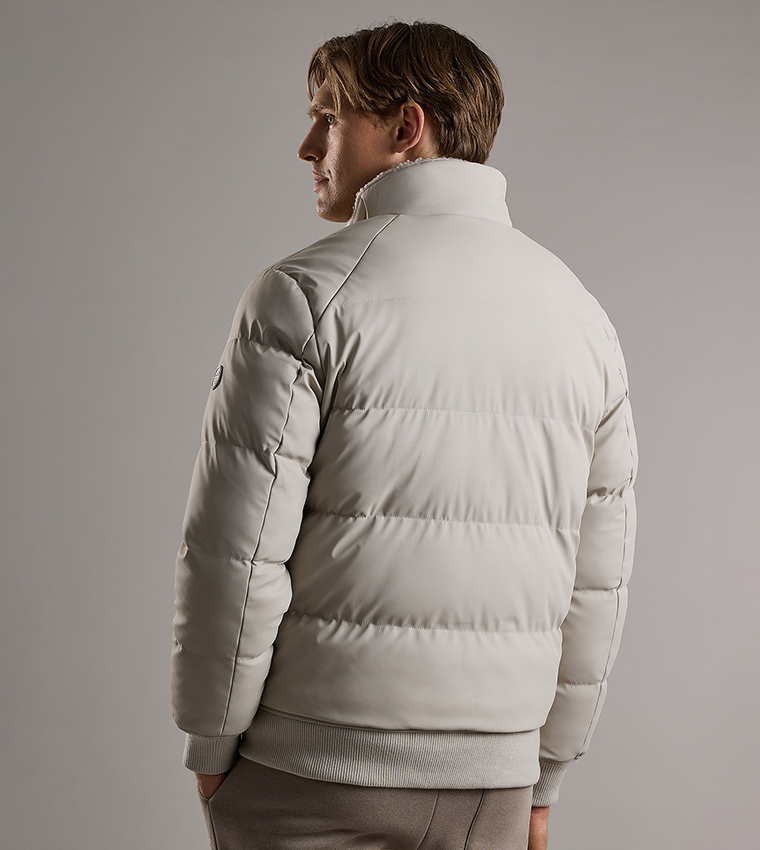 Quilted Puffer Jacket with Zipper Closure