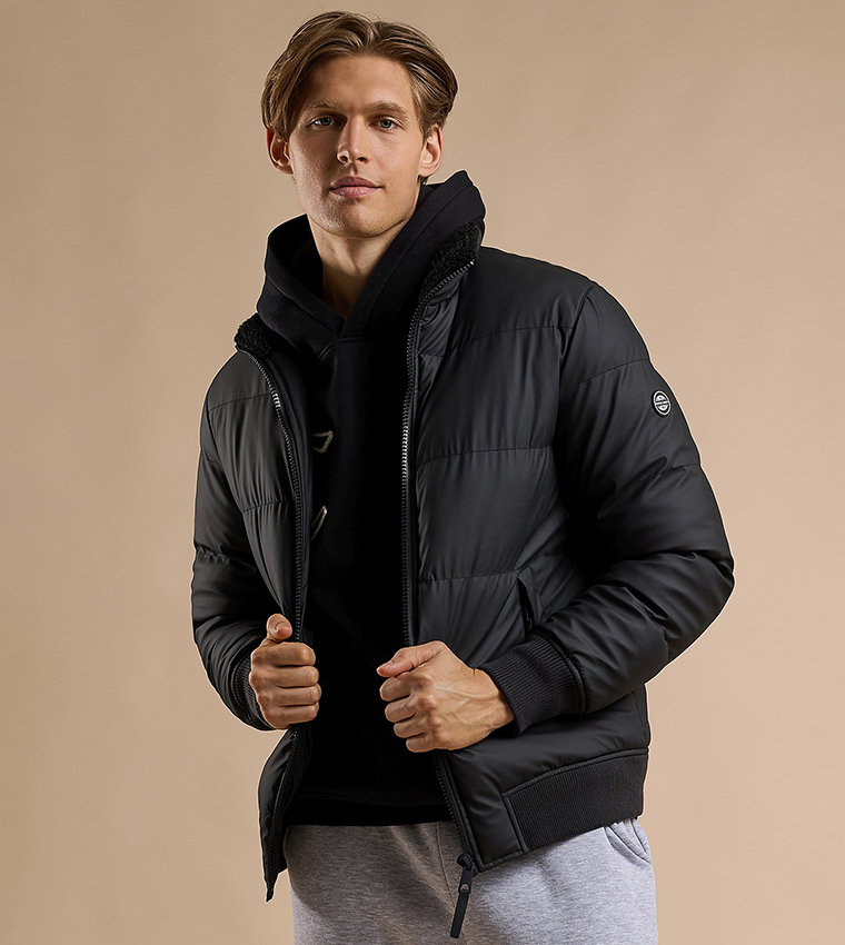 Quilted Puffer Jacket with Zipper Closure