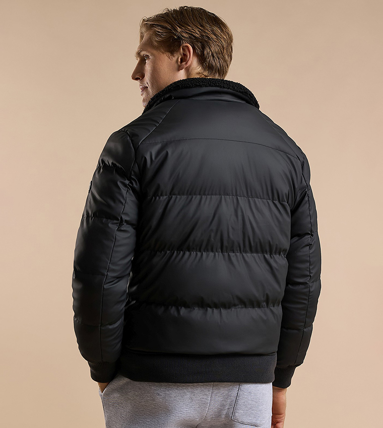 Quilted Puffer Jacket with Zipper Closure
