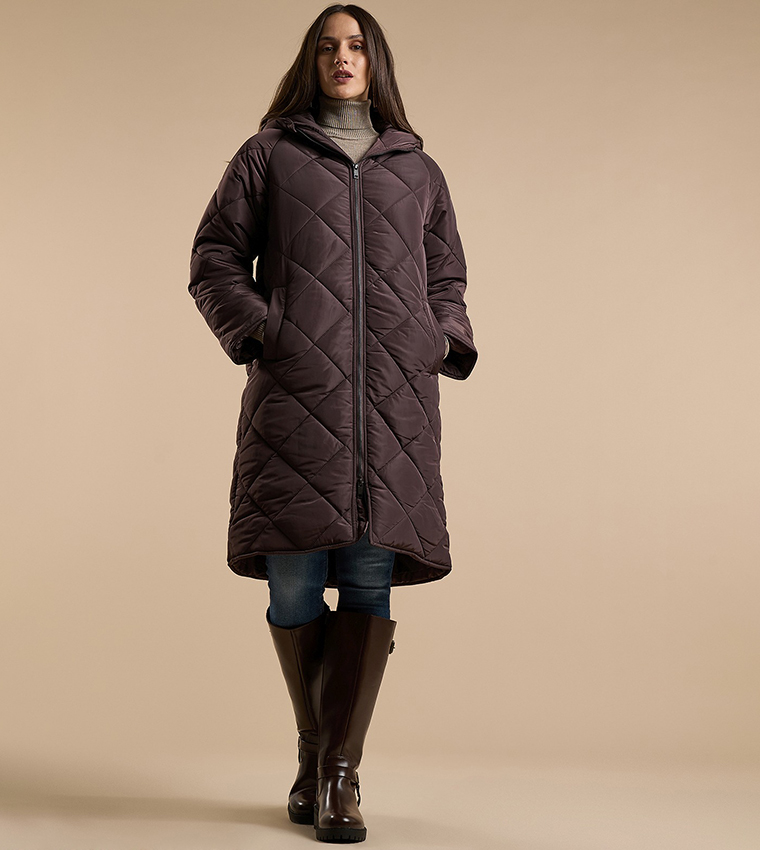 Quilted Puffer Jacket with Zipper Closure