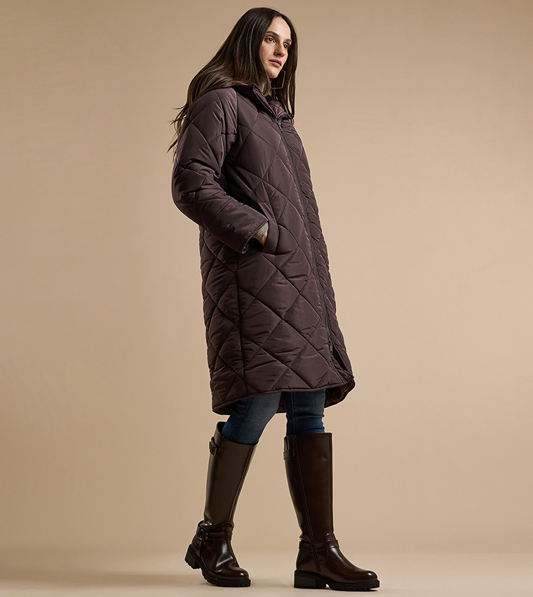 Quilted Puffer Jacket with Zipper Closure