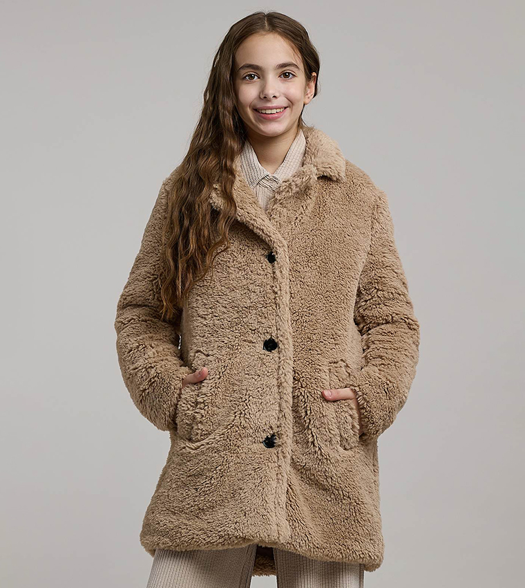 Faux Fur Coat with Collar and Long Sleeves
