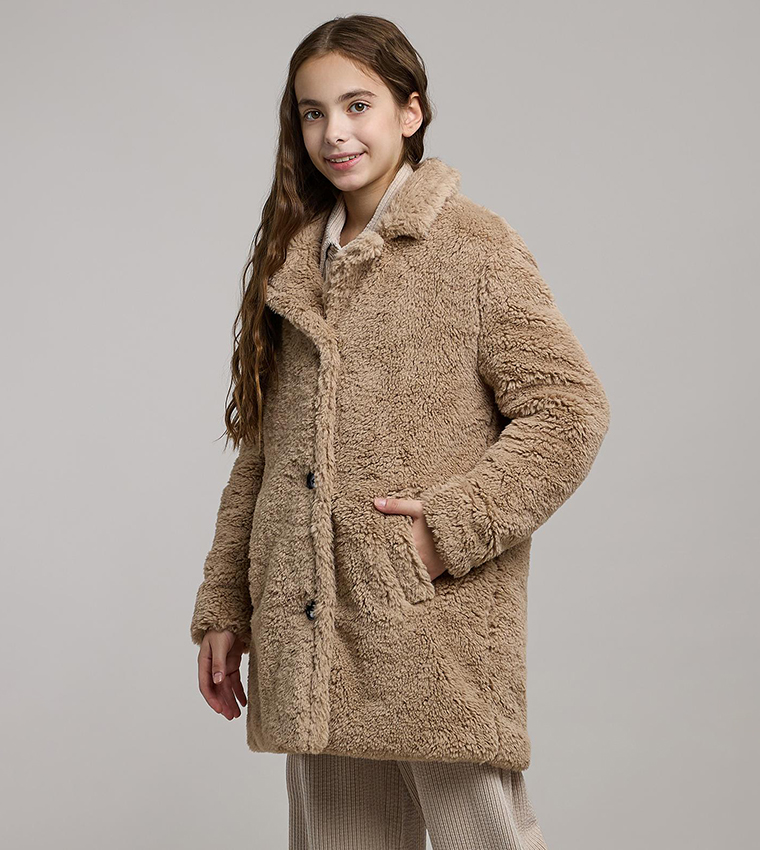 Faux Fur Coat with Collar and Long Sleeves