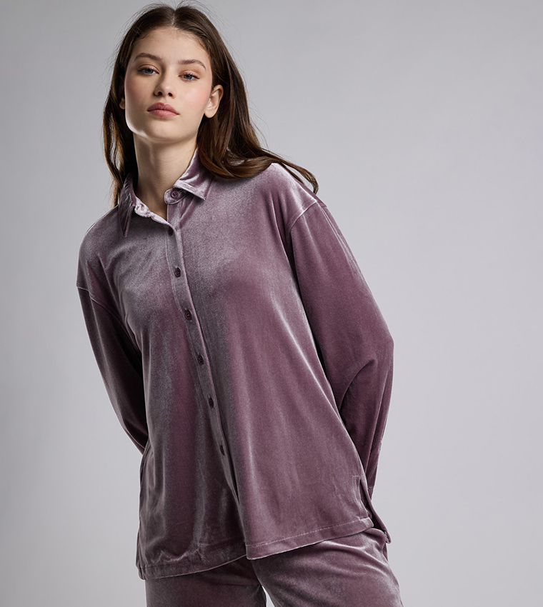 Solid Shirt with Classic Collar and Long Sleeves