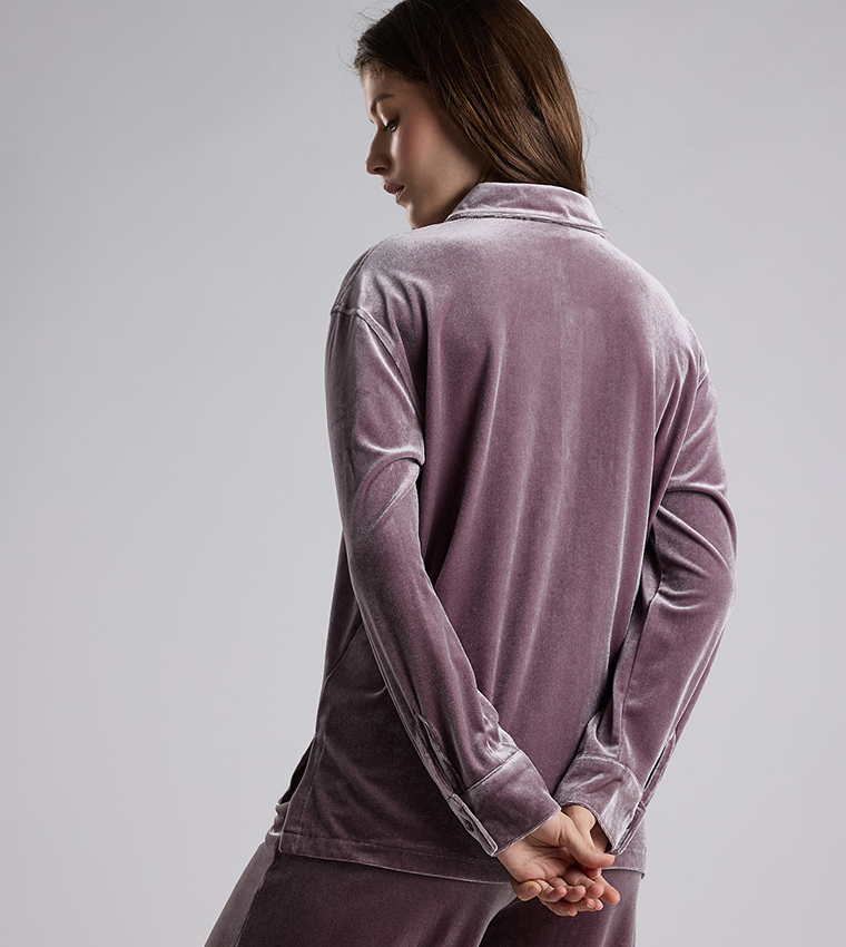 Solid Shirt with Classic Collar and Long Sleeves