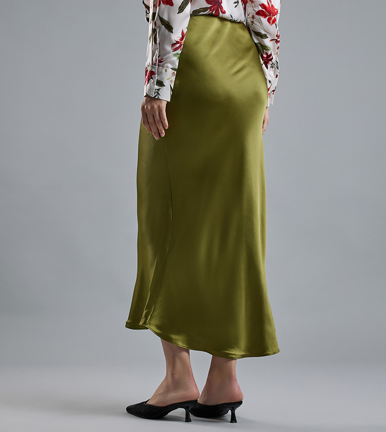 Solid Midi Skirt with Zipper Closure