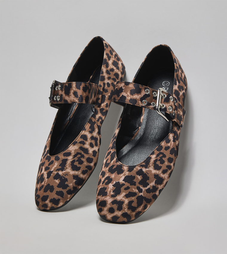Glossy Mary Jane Shoes
