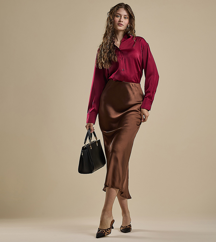 Solid Shirt with Classic Collar and Long Sleeves