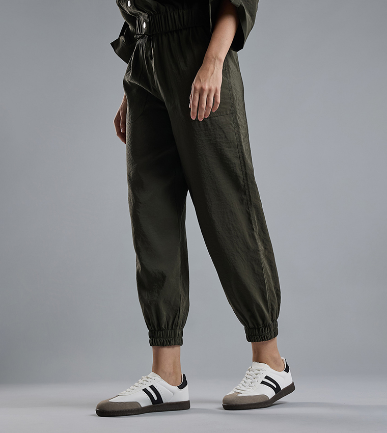 جوغر سادة برباط على الخصر 