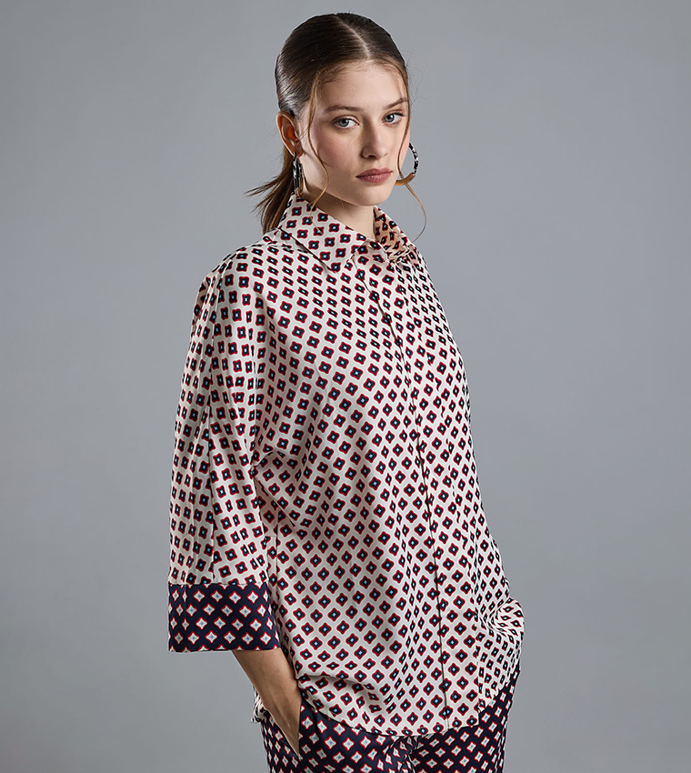 Patterned Shirt with Classic Collar and 3/4 Sleeves