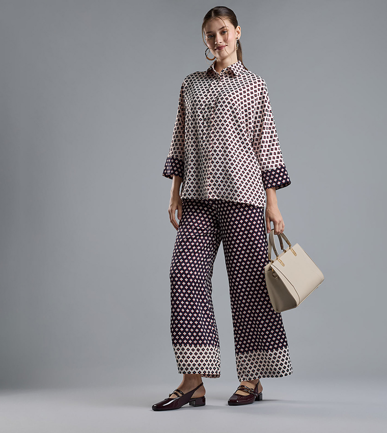 Patterned Shirt with Classic Collar and 3/4 Sleeves