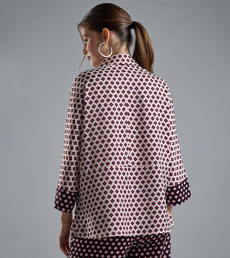 Patterned Shirt with Classic Collar and 3/4 Sleeves
