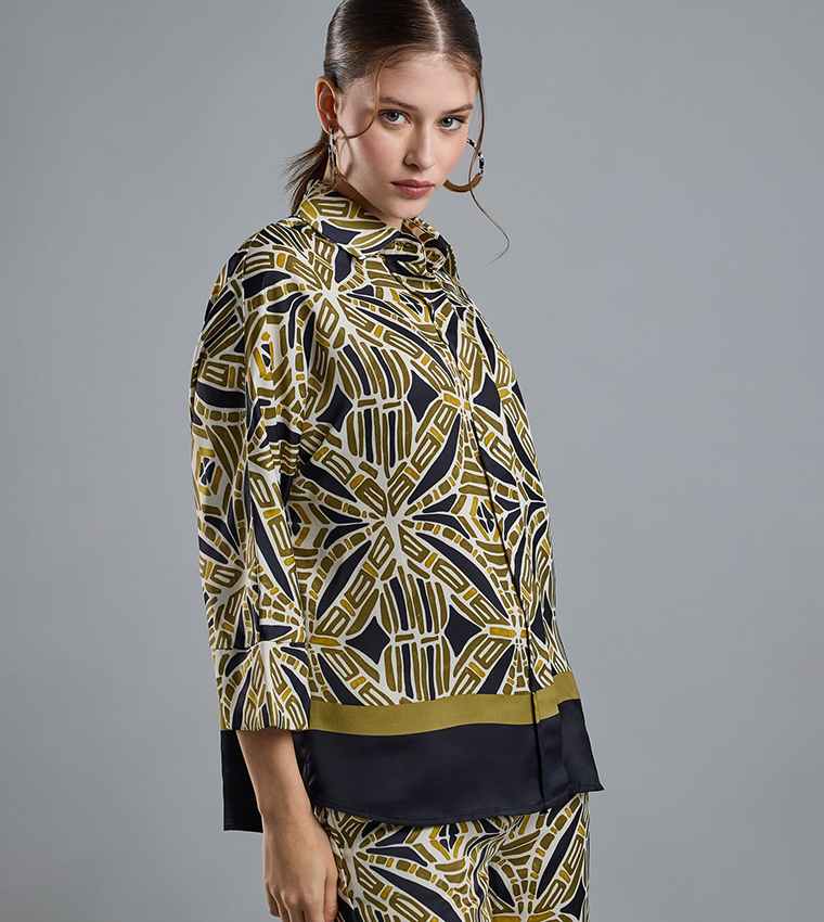 Patterned Shirt with Classic Collar and 3/4 Sleeves