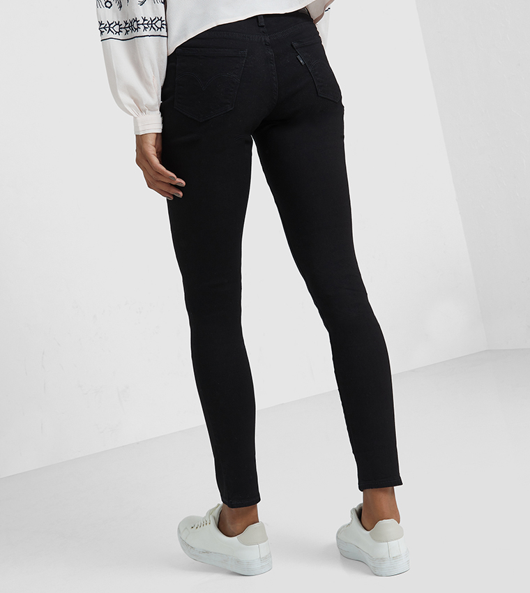 311 Shaping Skinny Jeans