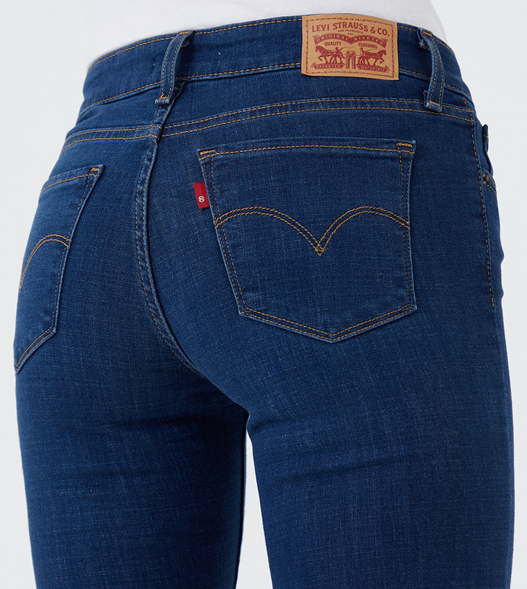 Buy Levi's 711 Stretchable Skinny Jeans In Blue | 6thStreet UAE