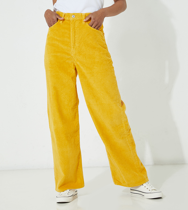 Buy Levi's The Simpsons High Loose Corduroy Pants In Yellow | 6thStreet  Saudi Arabia
