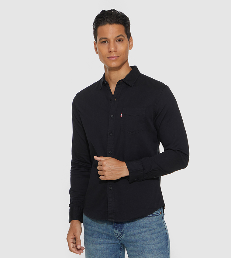 Buy Levi s Solid Classic Casual Shirt In Black 6thStreet UAE