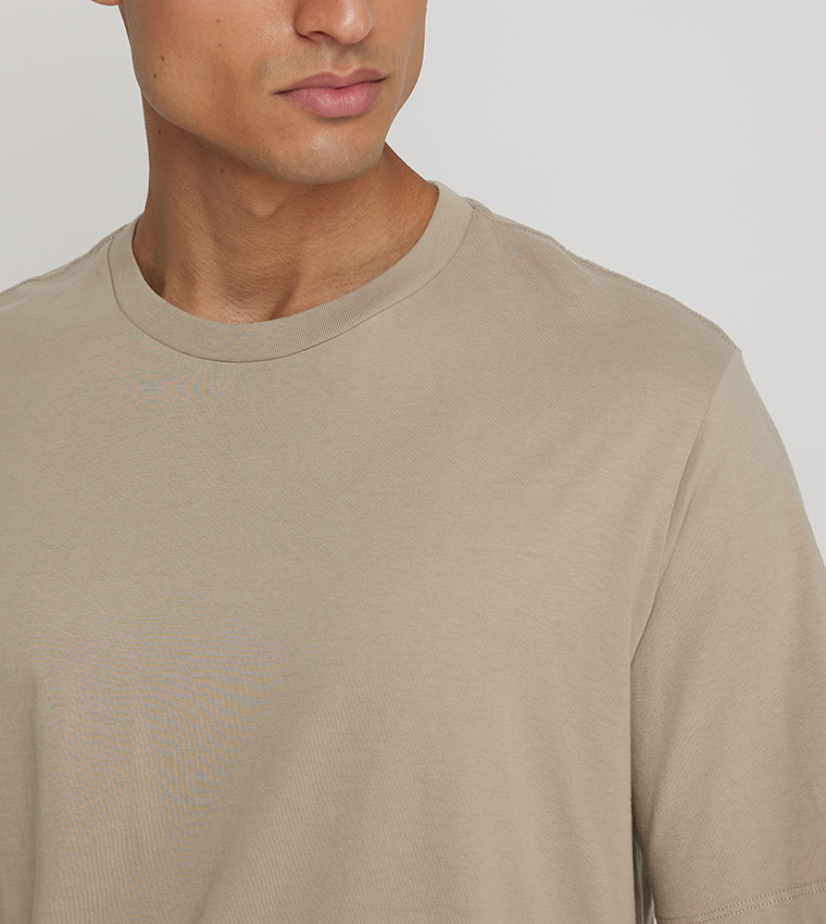 Solid Short Sleeves T-Shirt