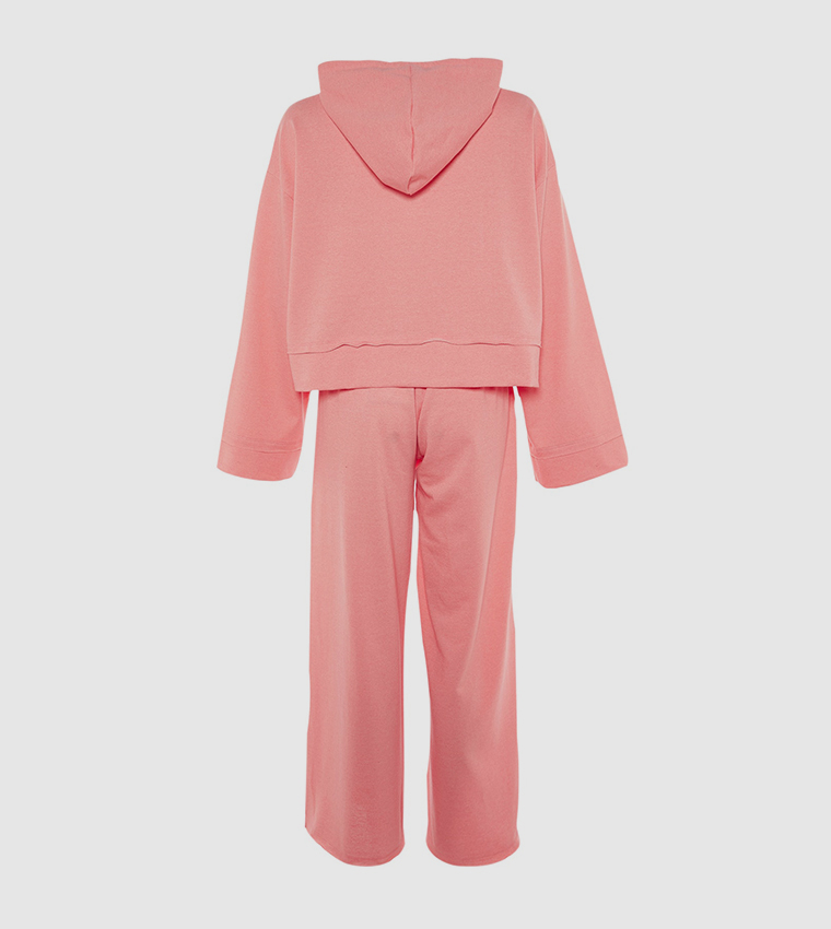 طقم رياضي محبوك 