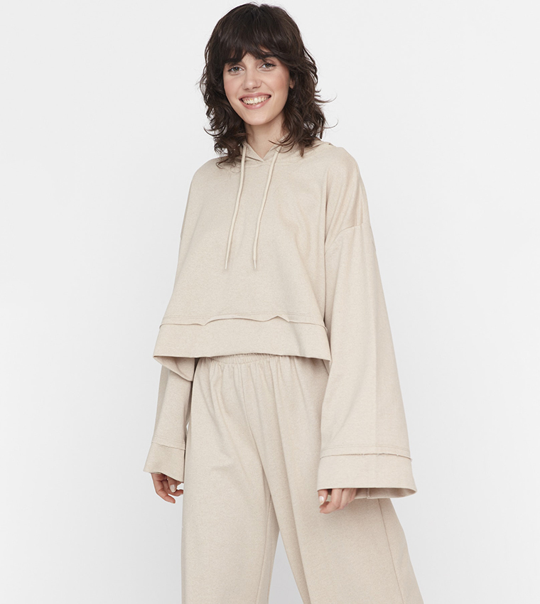 طقم رياضي محبوك 