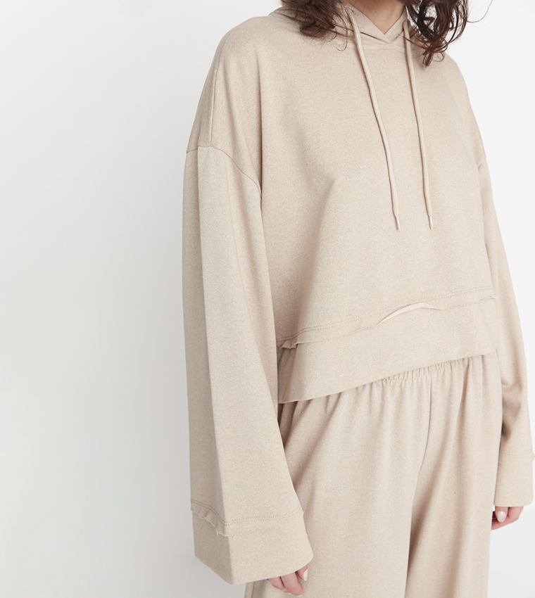 طقم رياضي محبوك 