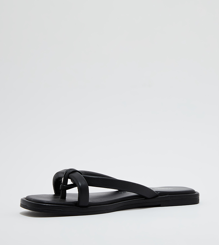 Strappy Leather Flat Sandals
