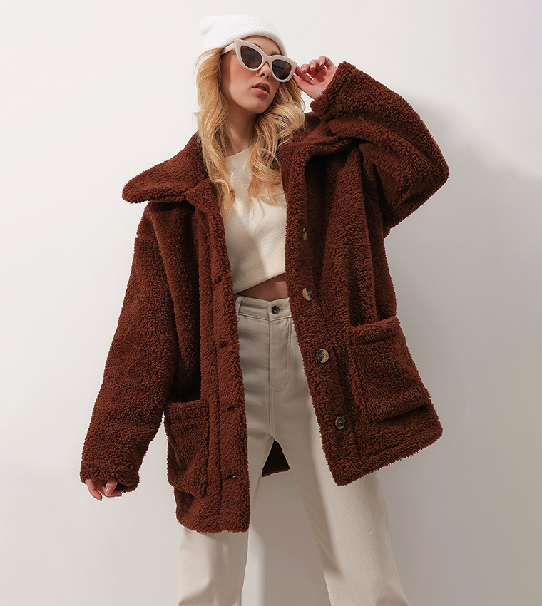 Pocket Detailed Plush Coat