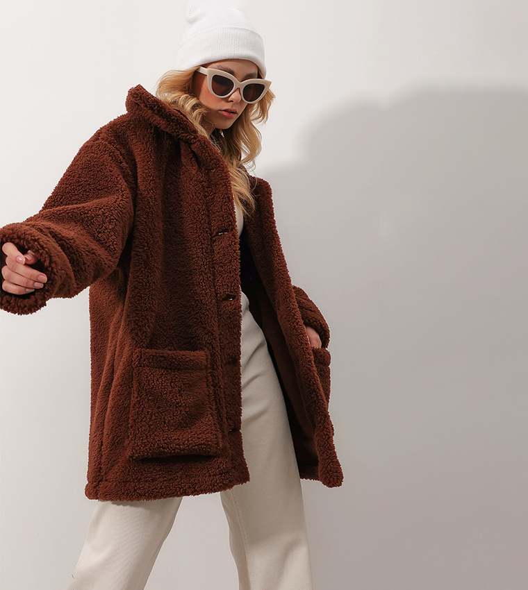 Pocket Detailed Plush Coat