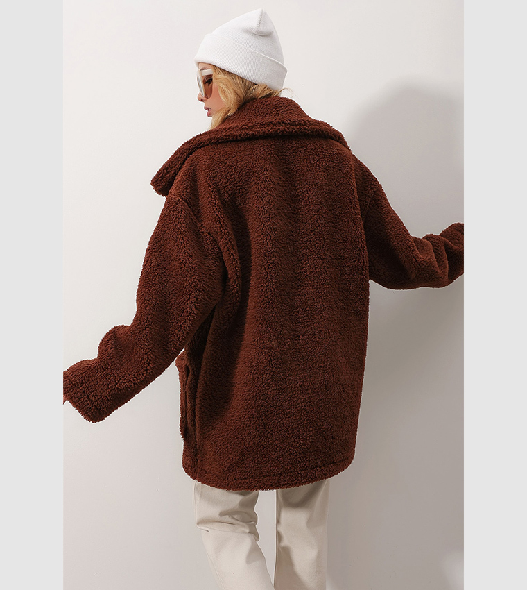Pocket Detailed Plush Coat