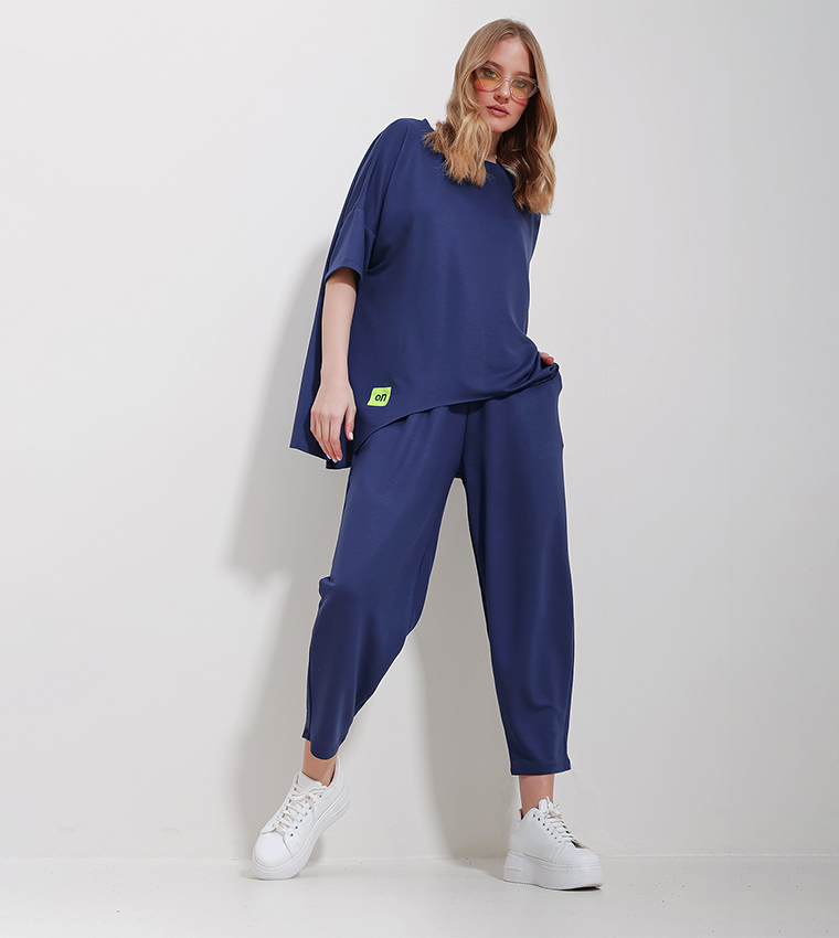 Solid Asymmetric T-Shirt and Pant Set