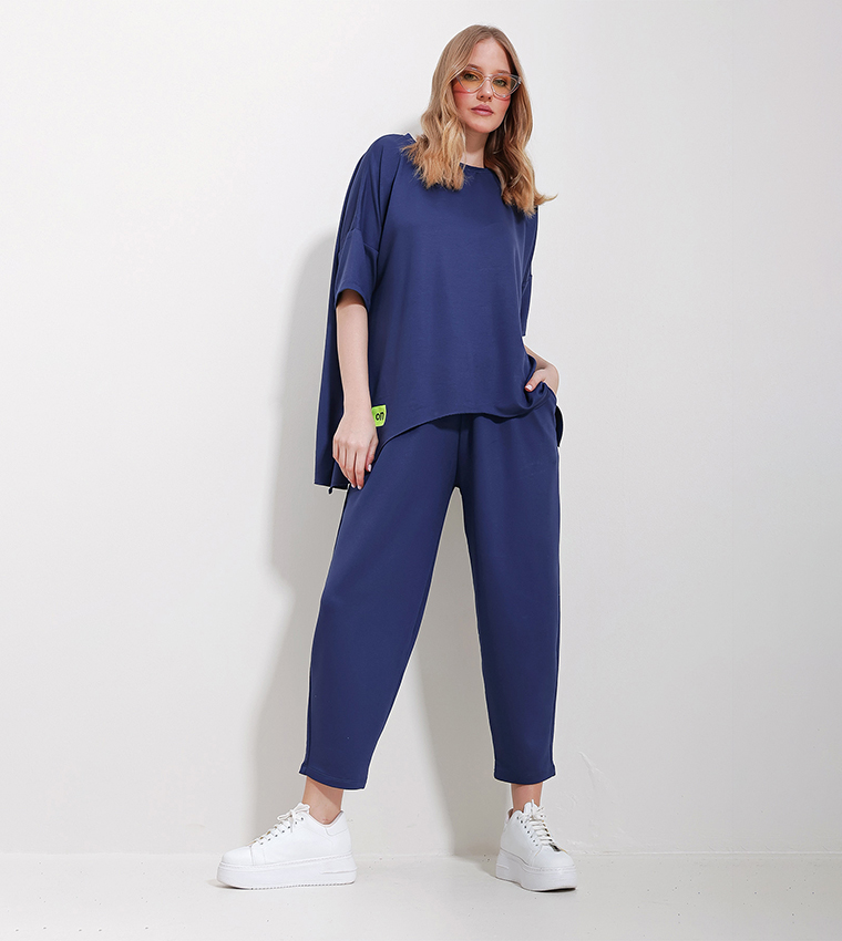 Solid Asymmetric T-Shirt and Pant Set