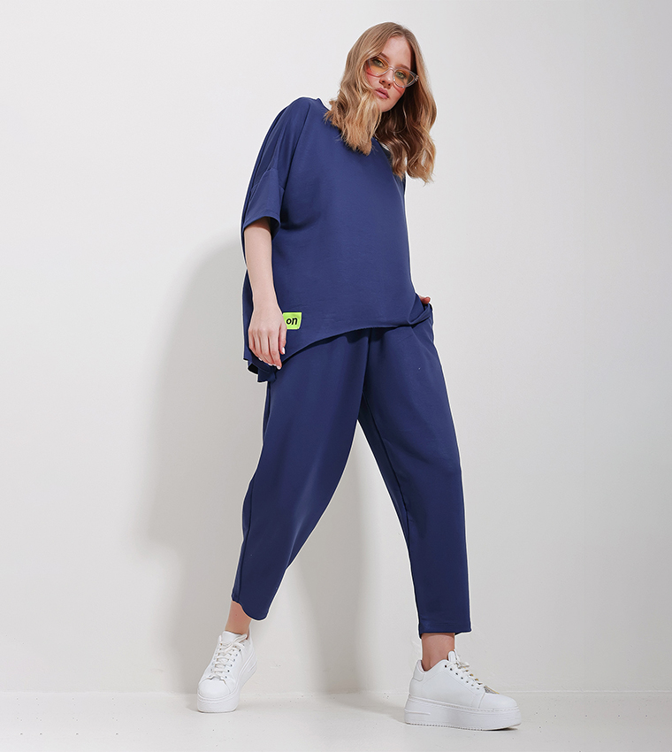 Solid Asymmetric T-Shirt and Pant Set