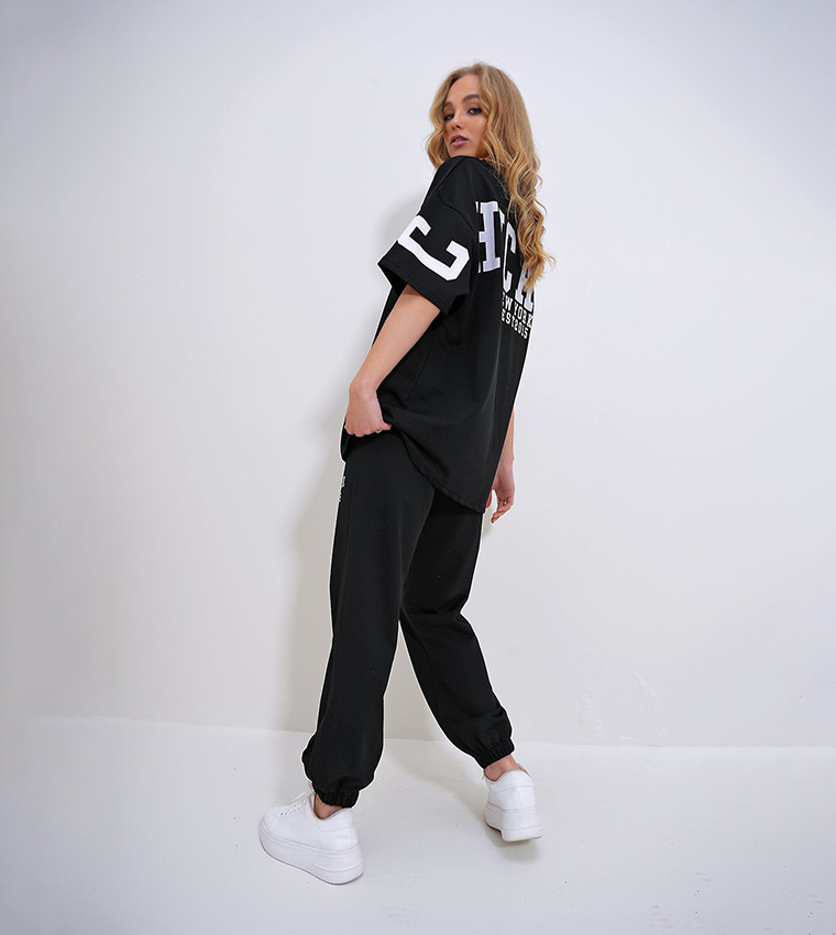 Printed Crew Neck T-Shirt and Joggings Set
