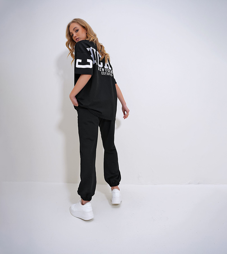 Printed Crew Neck T-Shirt and Joggings Set