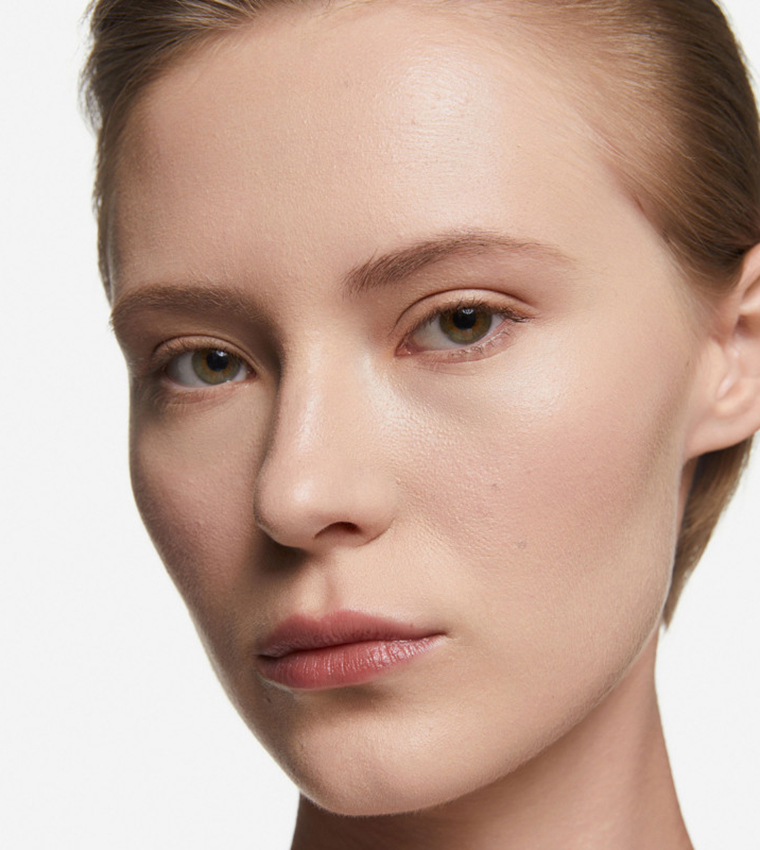 Skin Focused Care Face Foundation - SPF 50 304 Classic Beige, 30ml